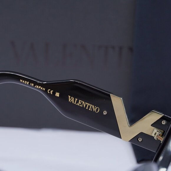 Valentino V-GOLD III VLS-138A Butterfly Sunglasses - Shiny Black/Grey - Picture 6 of 8
